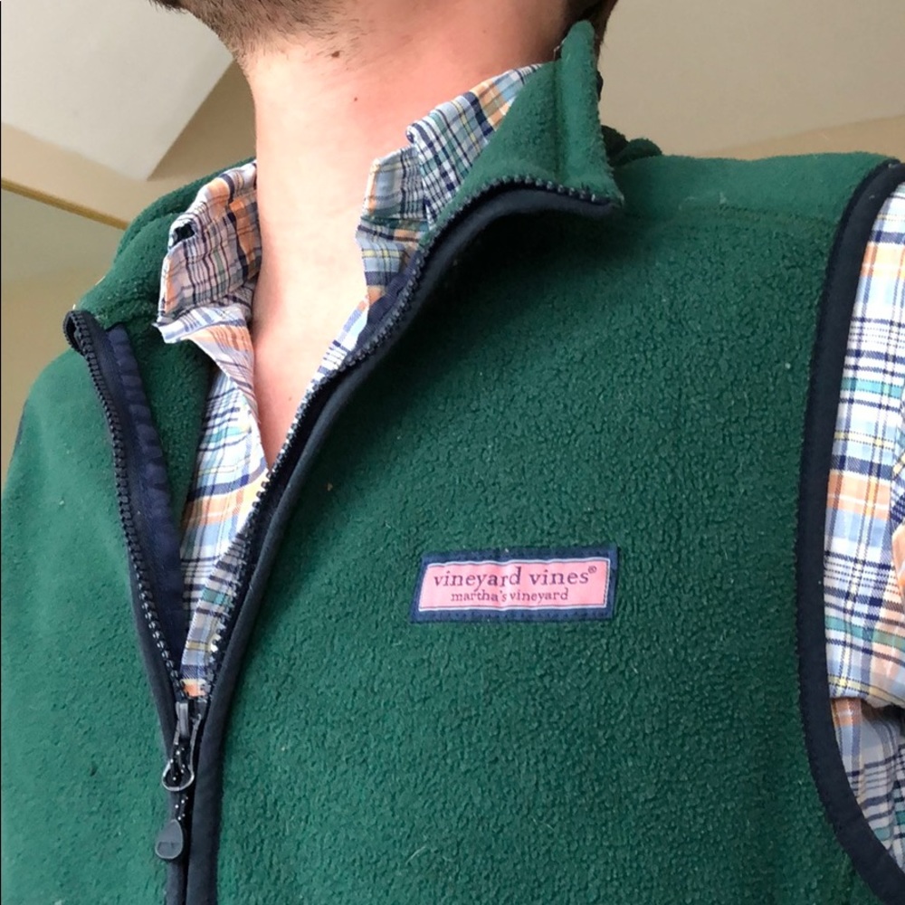 Vineyard Vines dark green vest